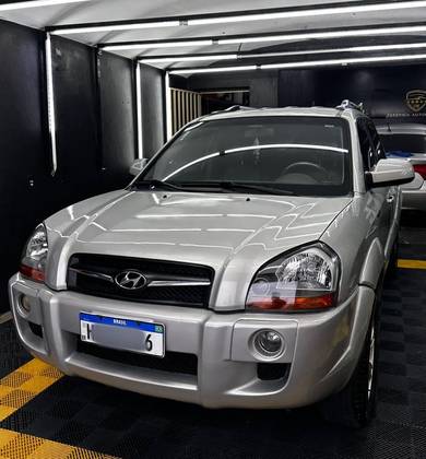 HYUNDAI TUCSON 2.0 MPFI GL 16V 2WD GASOLINA 4P AUTOMÁTICO
